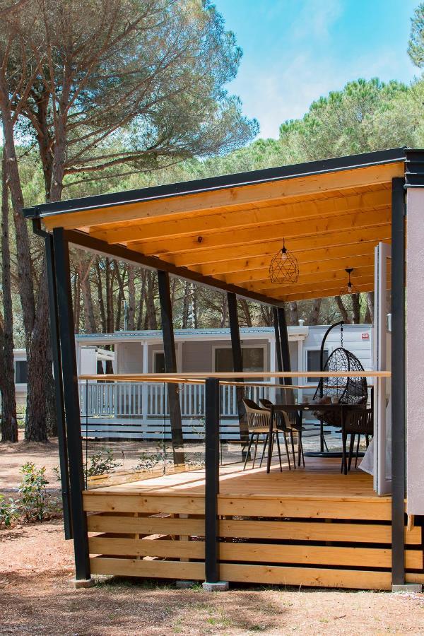 Lux Camp - Mobile Homes In Bi Village Fažana Zewnętrze zdjęcie