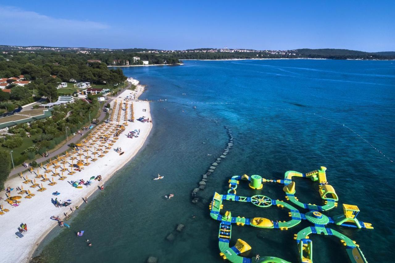 Lux Camp - Mobile Homes In Bi Village Fažana Zewnętrze zdjęcie