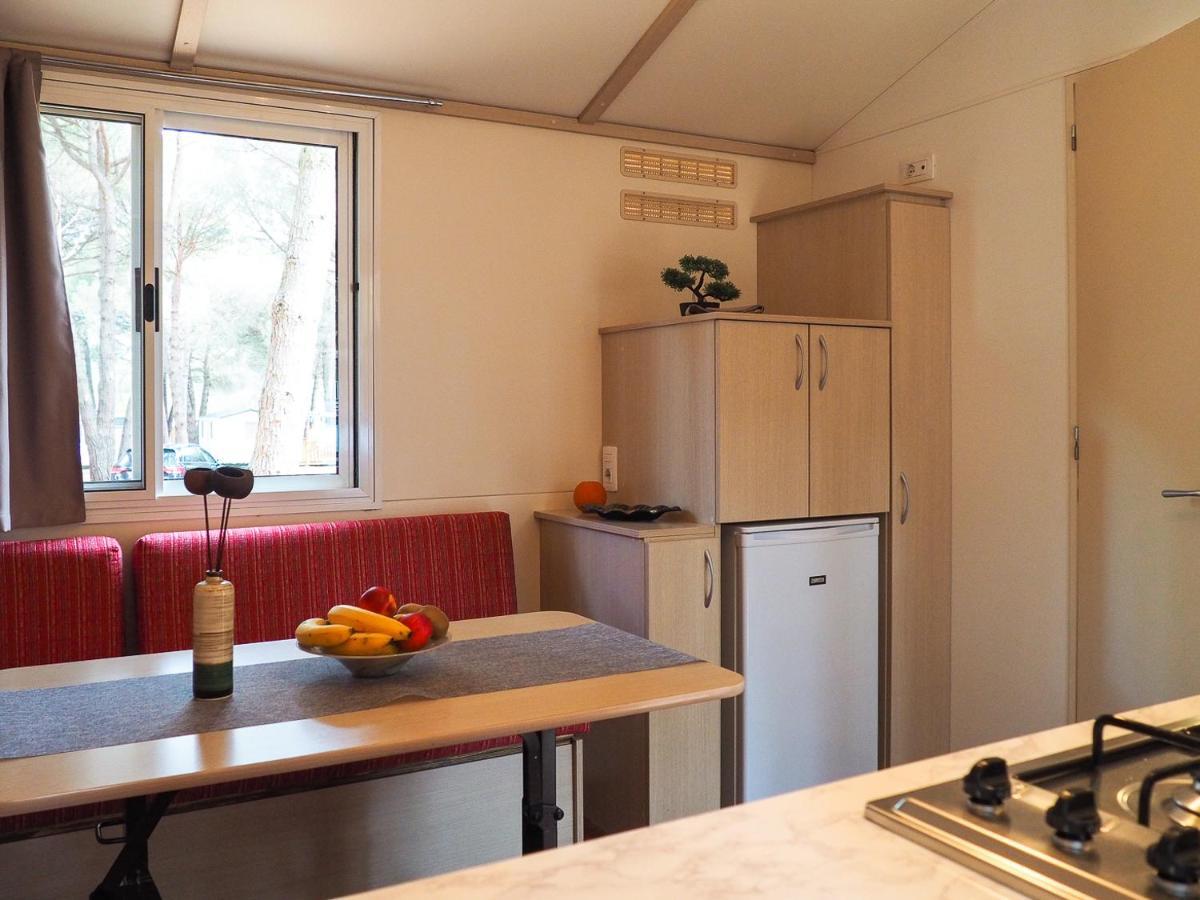 Lux Camp - Mobile Homes In Bi Village Fažana Zewnętrze zdjęcie
