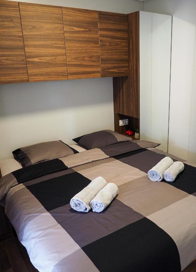 Lux Camp - Mobile Homes In Bi Village Fažana Zewnętrze zdjęcie