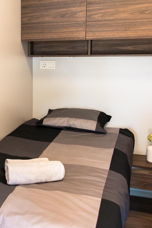 Lux Camp - Mobile Homes In Bi Village Fažana Zewnętrze zdjęcie