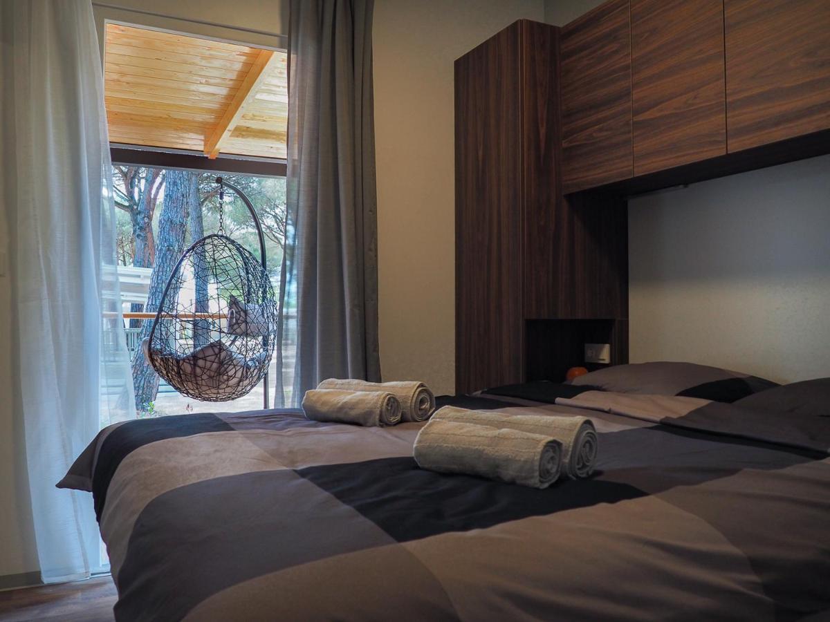 Lux Camp - Mobile Homes In Bi Village Fažana Zewnętrze zdjęcie